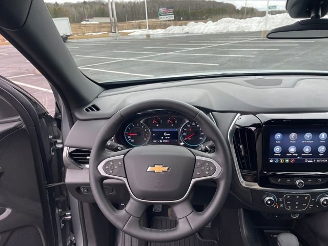 Used 2023 Chevrolet Traverse LT image 15