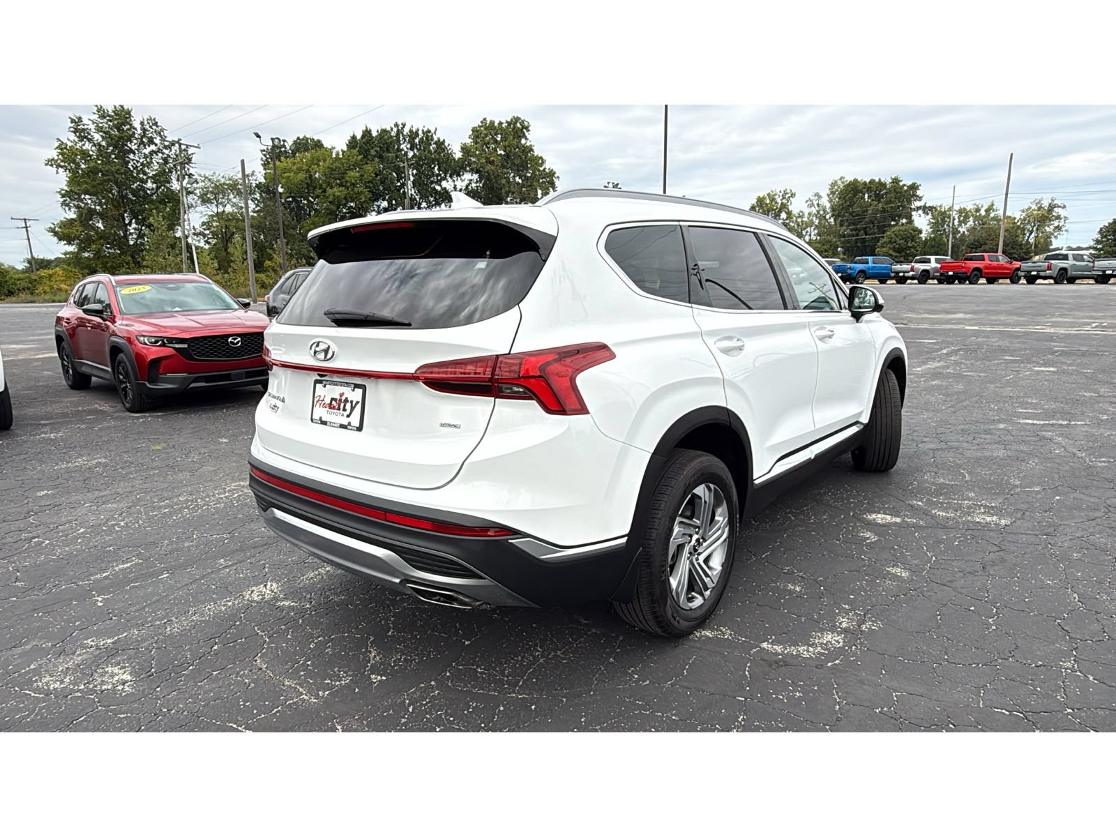 Used 2023 Hyundai Santa Fe SEL w/ Premium Package AWD/4WD image 8