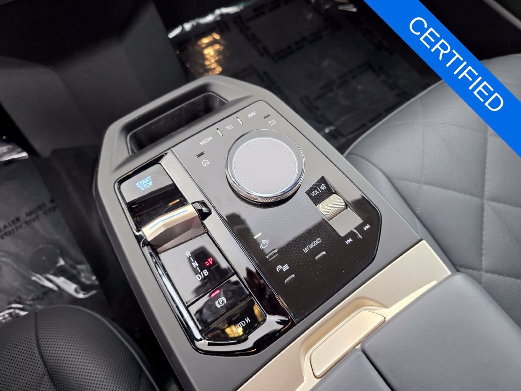 Certified 2026 BMW iX xDrive60 AWD/4WD image 19