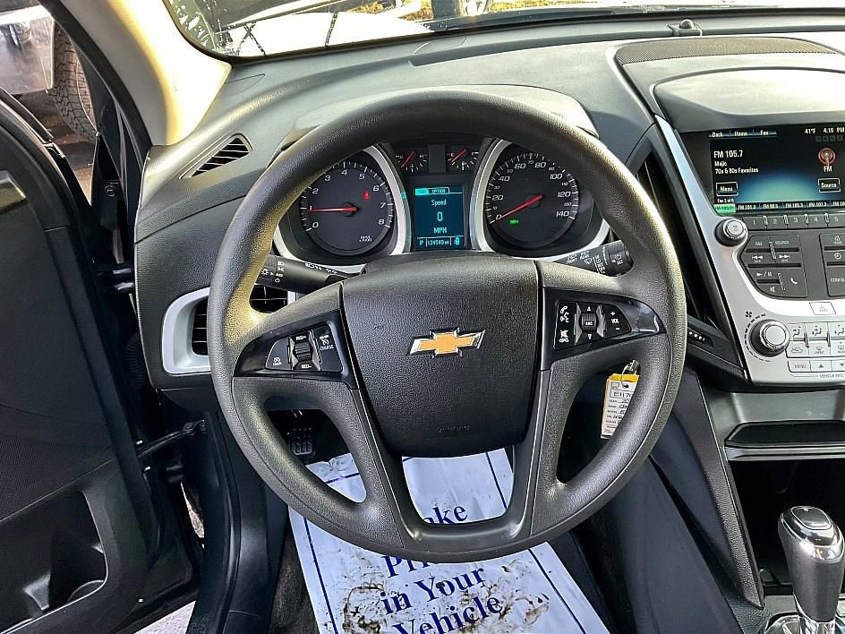 Used 2017 Chevrolet Equinox LS image 30