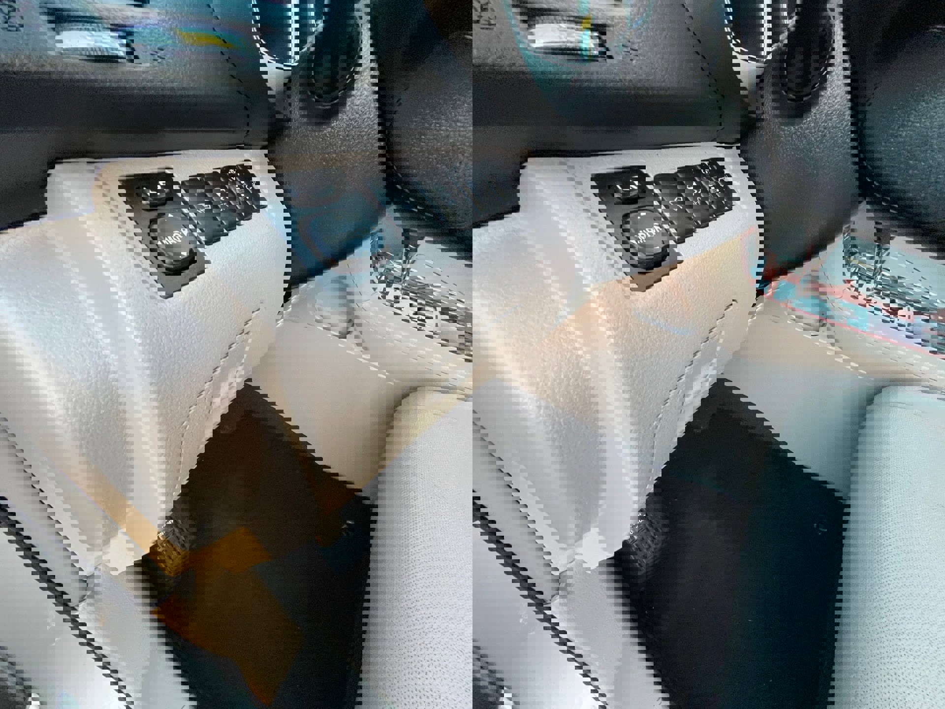 Used 2012 Toyota Highlander Limited image 15