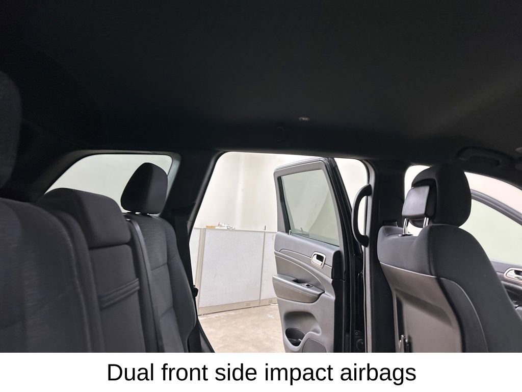 Used 2017 Jeep Grand Cherokee Laredo w/ Quick Order Package 23E image 26