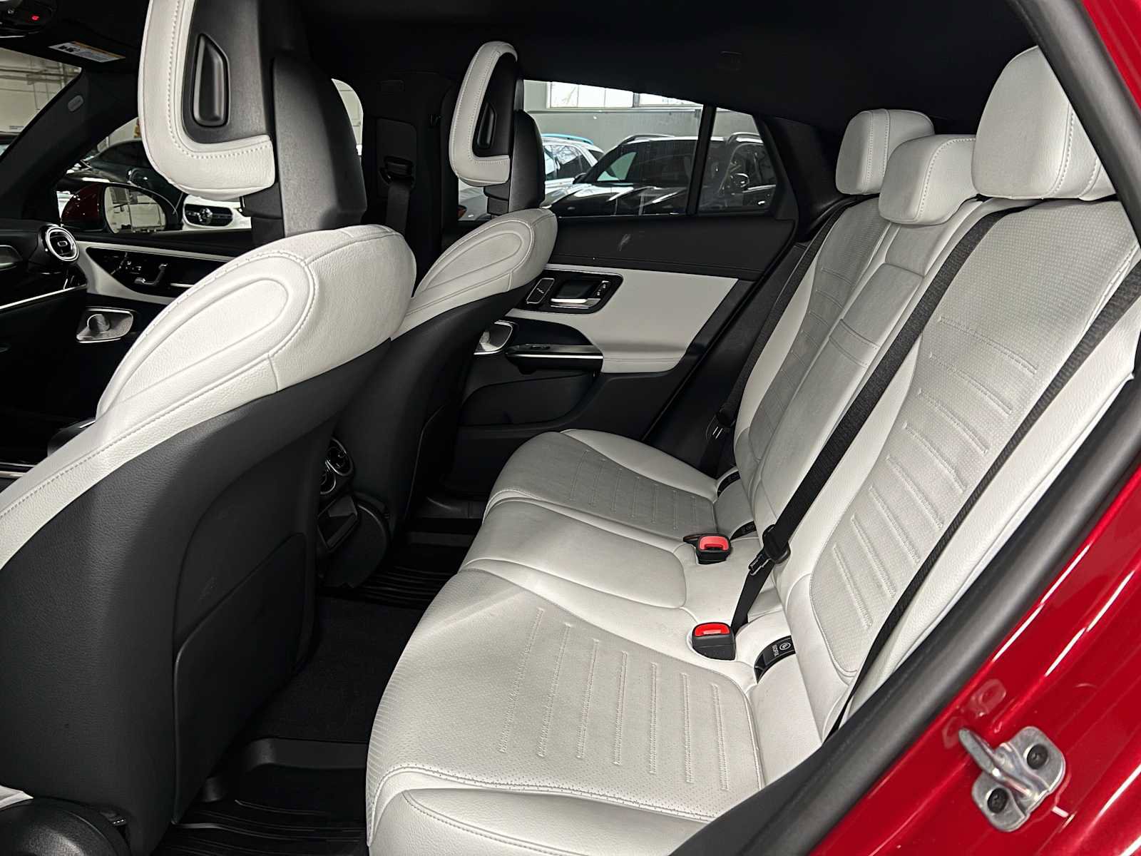 Certified 2025 Mercedes-Benz GLC 300 4MATIC image 19