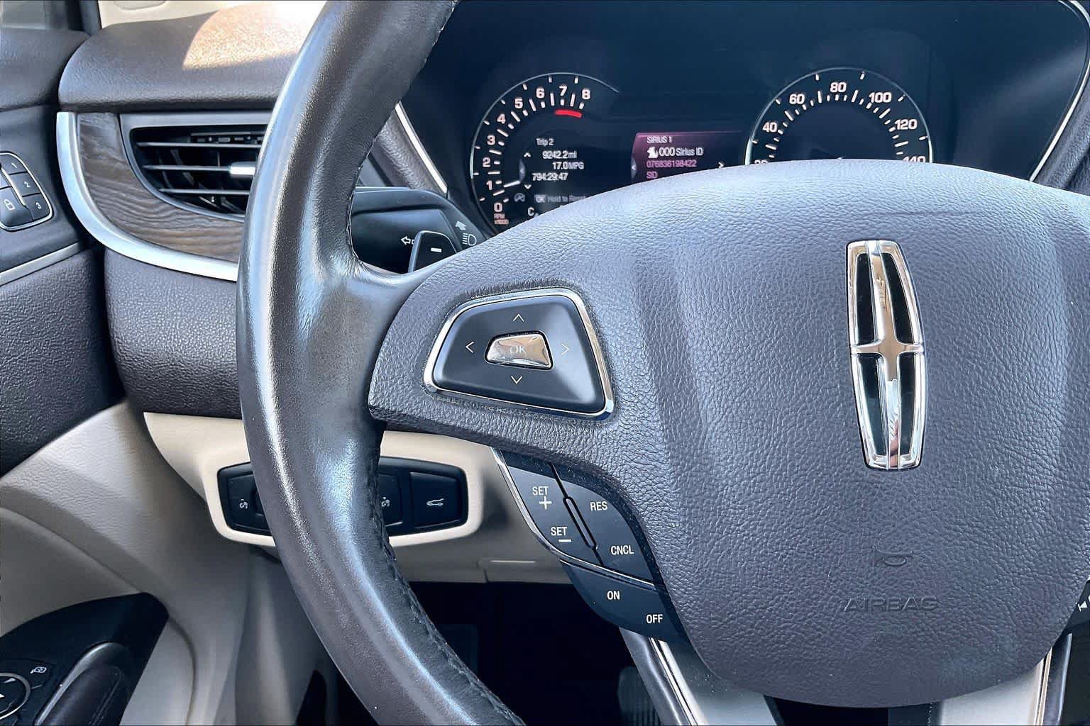 Used 2017 Lincoln MKC Reserve FWD image 24