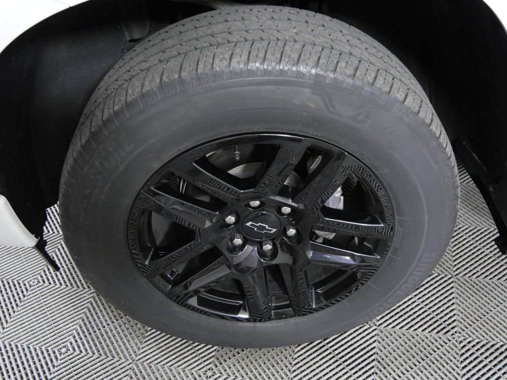 Used 2023 Chevrolet Silverado 1500 RST w/ Rally Edition AWD/4WD image 12