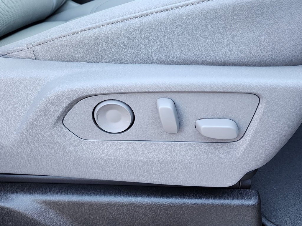 New 2026 GMC Sierra 1500 SLT w/ SLT Premium Plus Package image 40