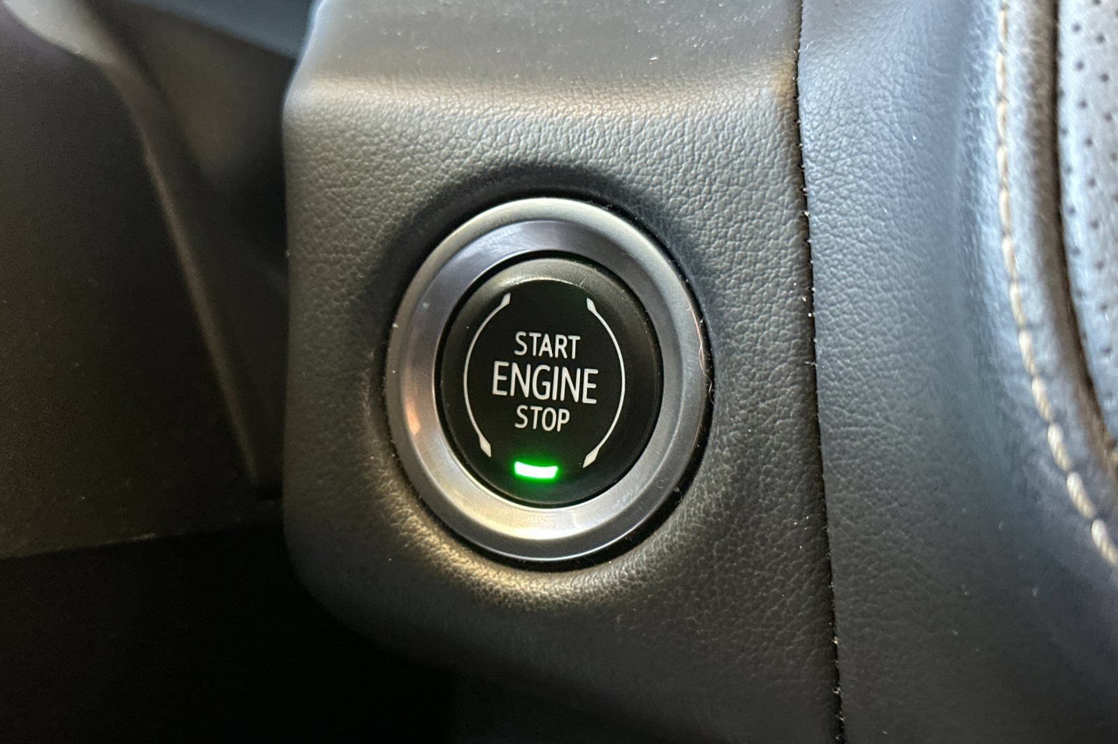 Used 2022 GMC Yukon SLT w/ SLT Luxury Package RWD image 24