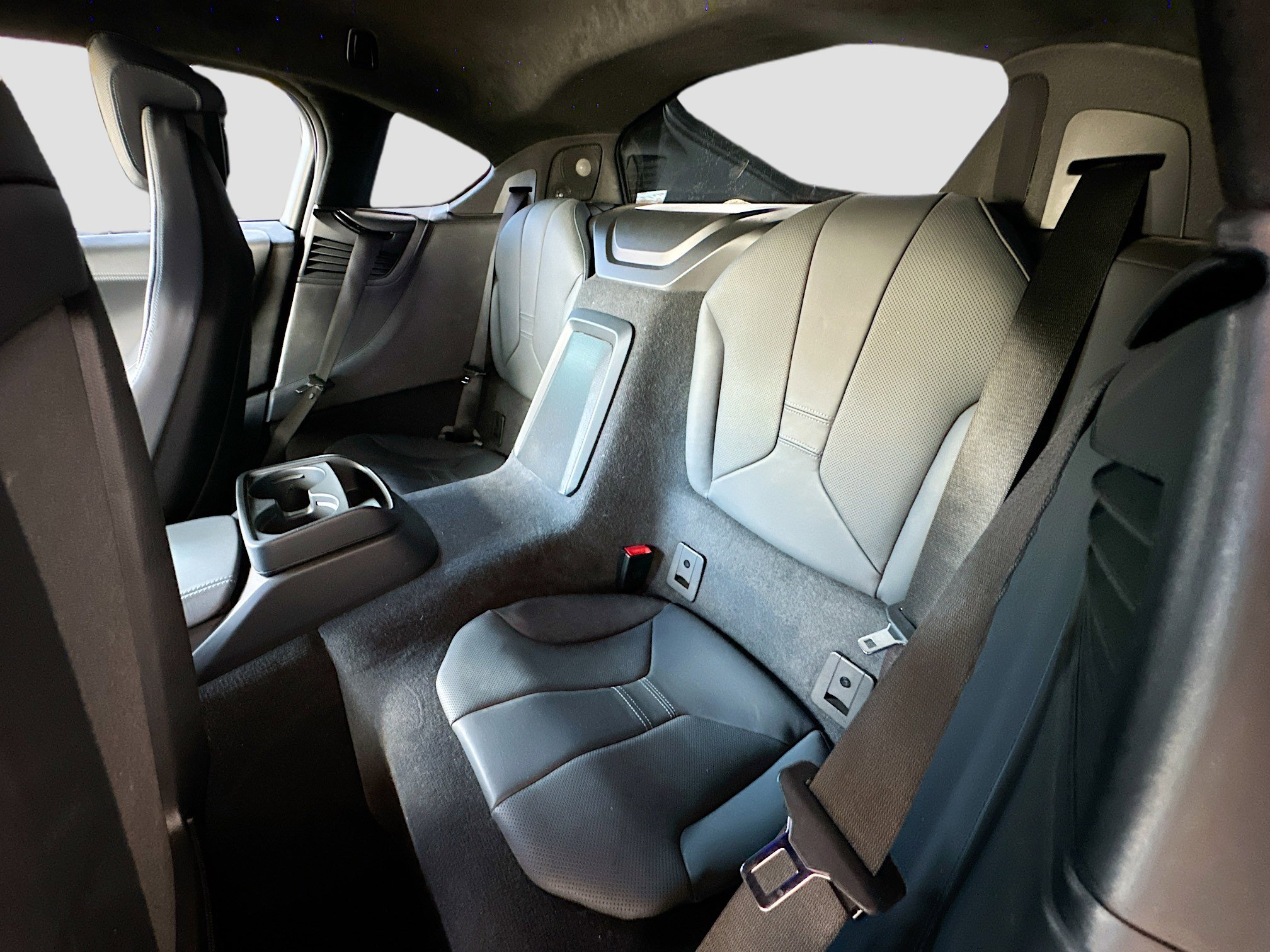 Used 2019 BMW i8 Coupe image 25