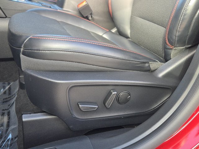 Used 2025 Ford Escape ST-Line w/ Tech Pack #1 FWD image 25