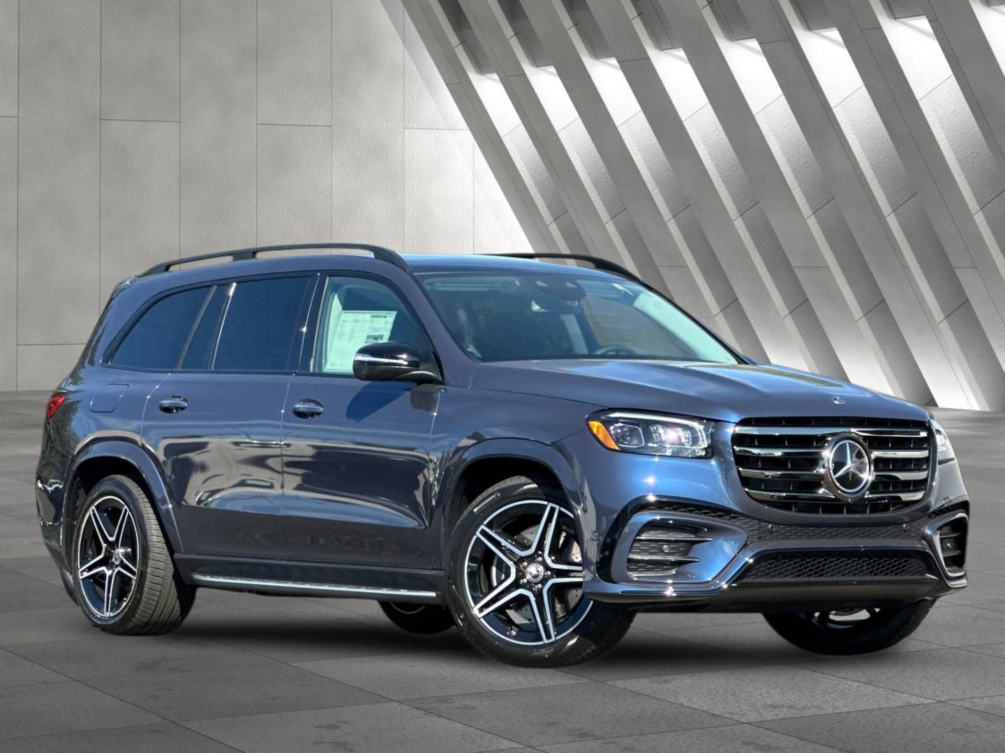 New 2026 Mercedes-Benz GLS 450 4MATIC image 2