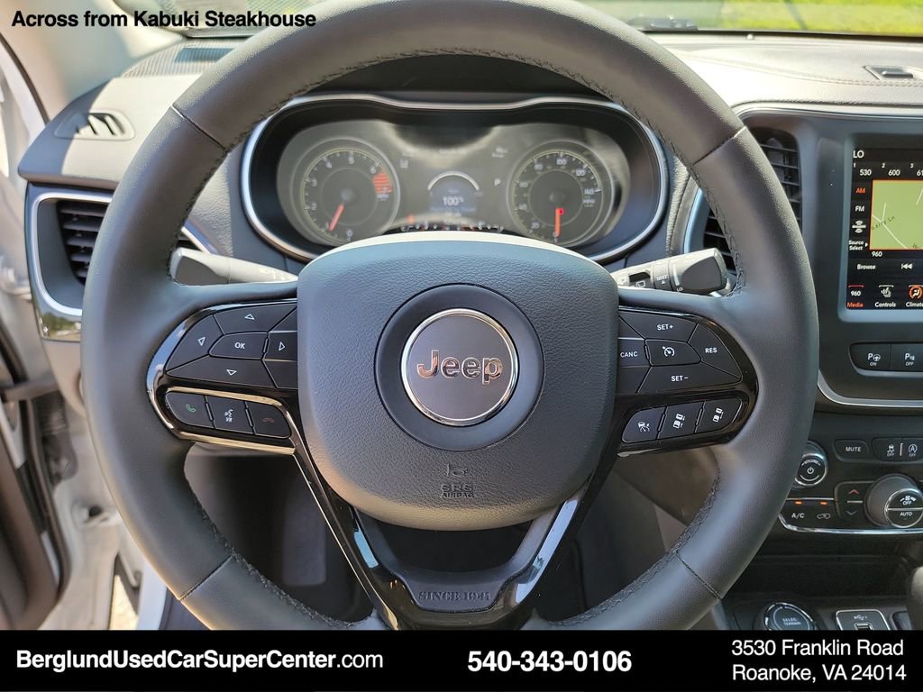 Used 2023 Jeep Cherokee Altitude Lux image 29