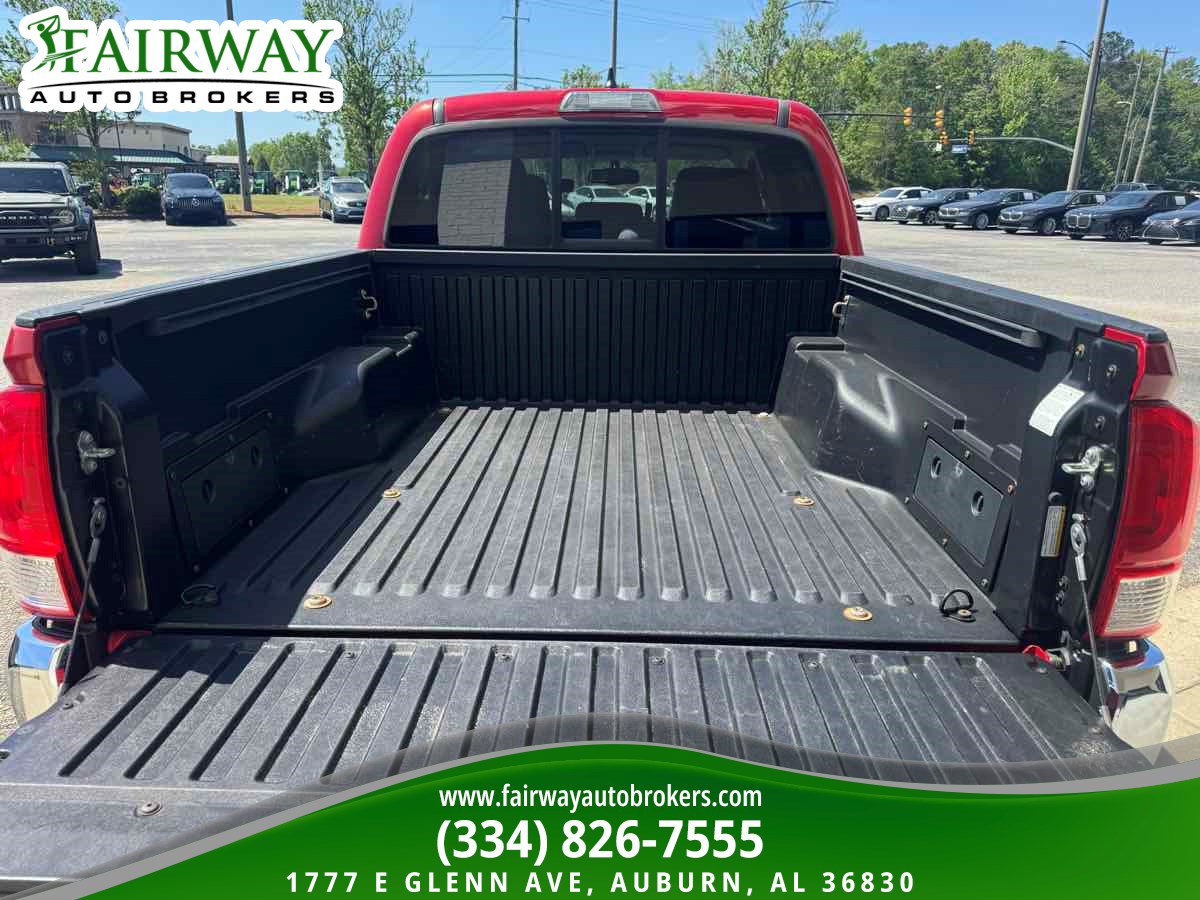 Used 2017 Toyota Tacoma SR5 w/ Tow Package image 24