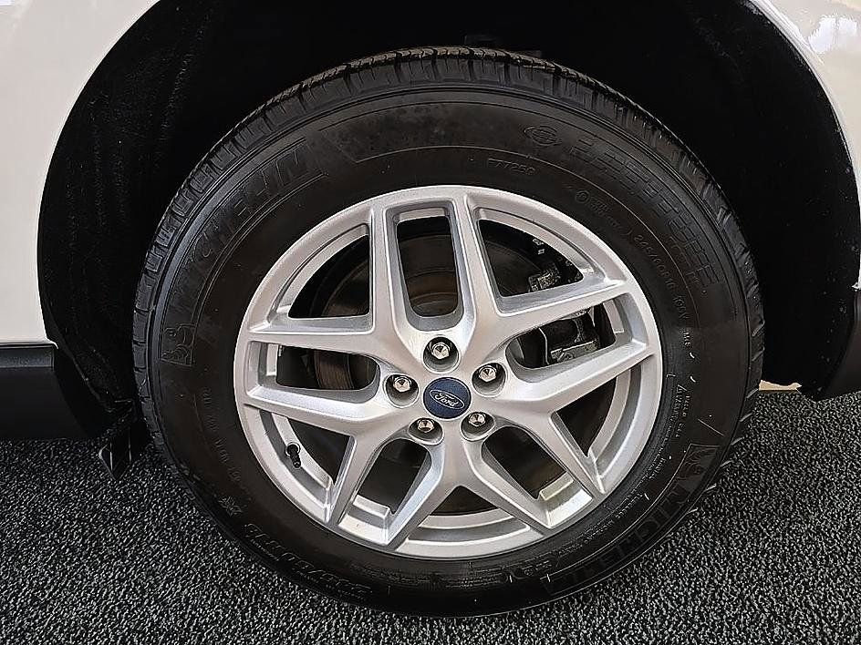 Used 2022 Ford Edge SEL w/ Convenience Package image 41