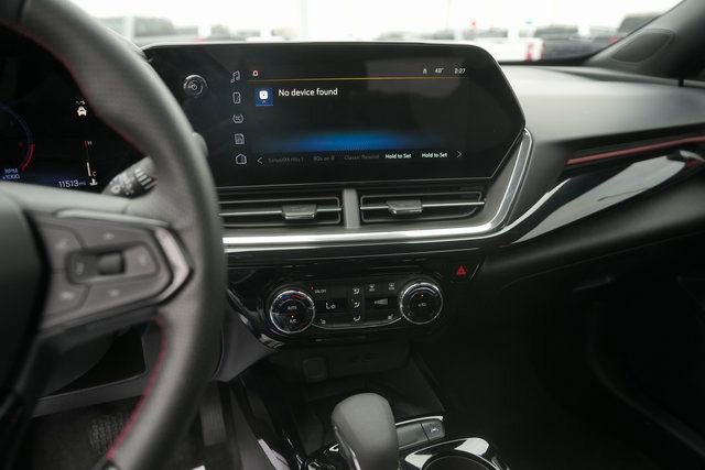 Used 2025 Chevrolet Trax RS w/ Sunroof Package image 26