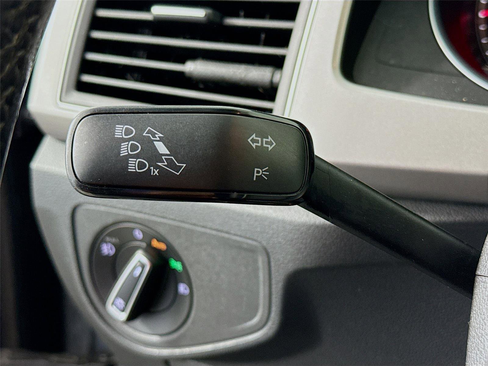 Used 2018 Volkswagen Atlas SE FWD image 5