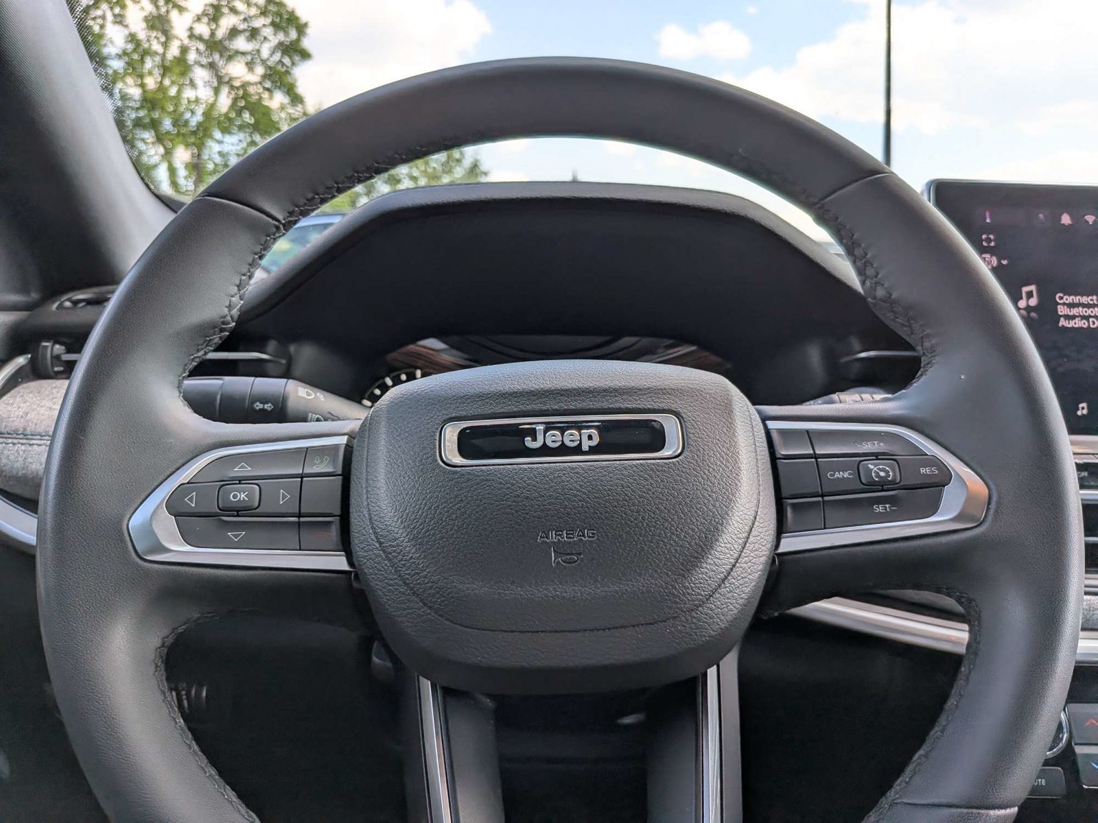 Used 2024 Jeep Compass Latitude AWD/4WD image 25