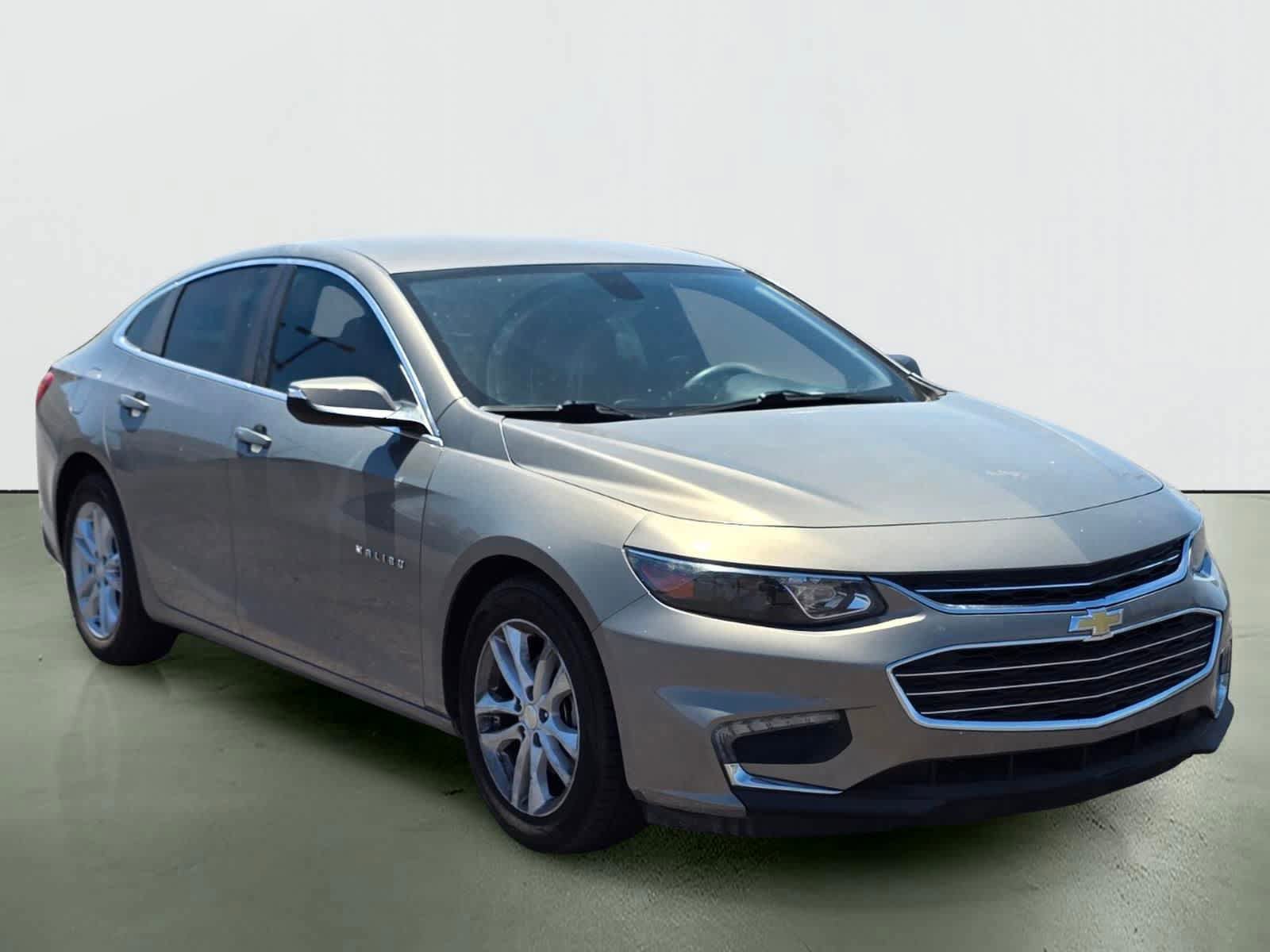 Used 2018 Chevrolet Malibu LT FWD image 8