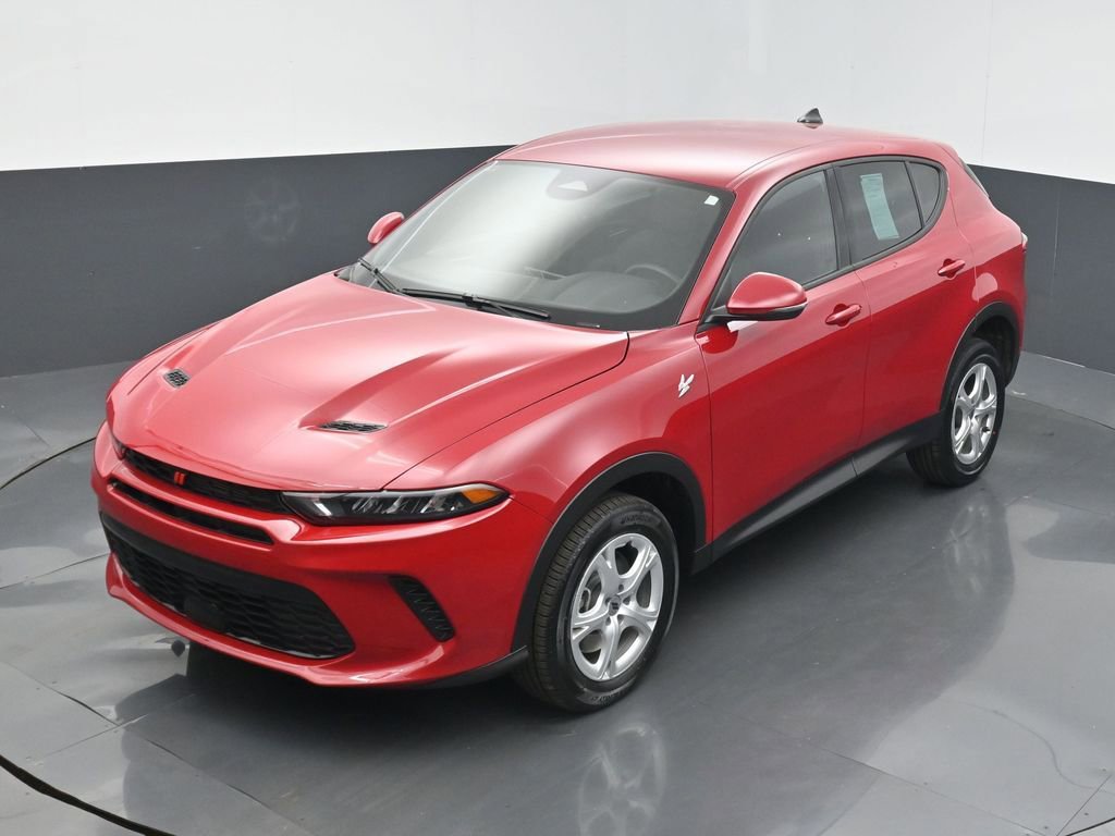 Used 2024 Dodge Hornet GT w/ Cold Weather Group AWD/4WD image 9