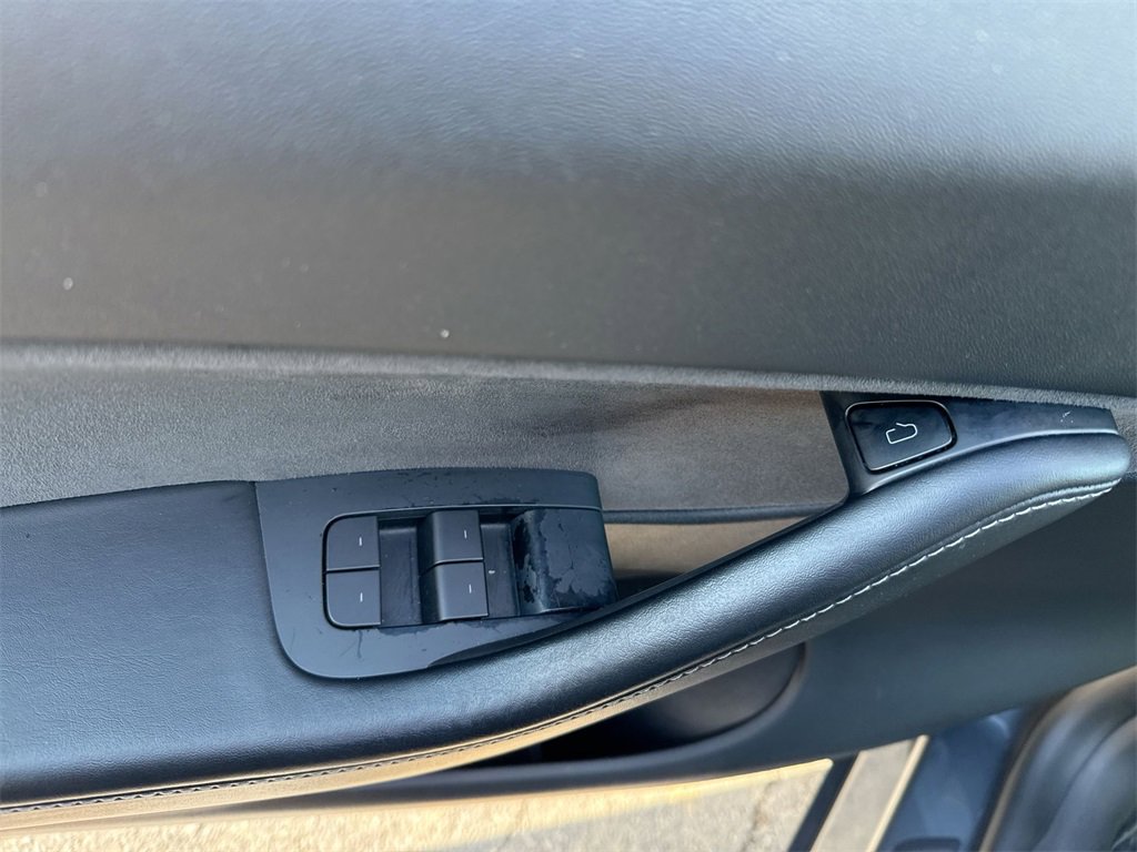 Used 2021 Tesla Model Y Long Range image 15