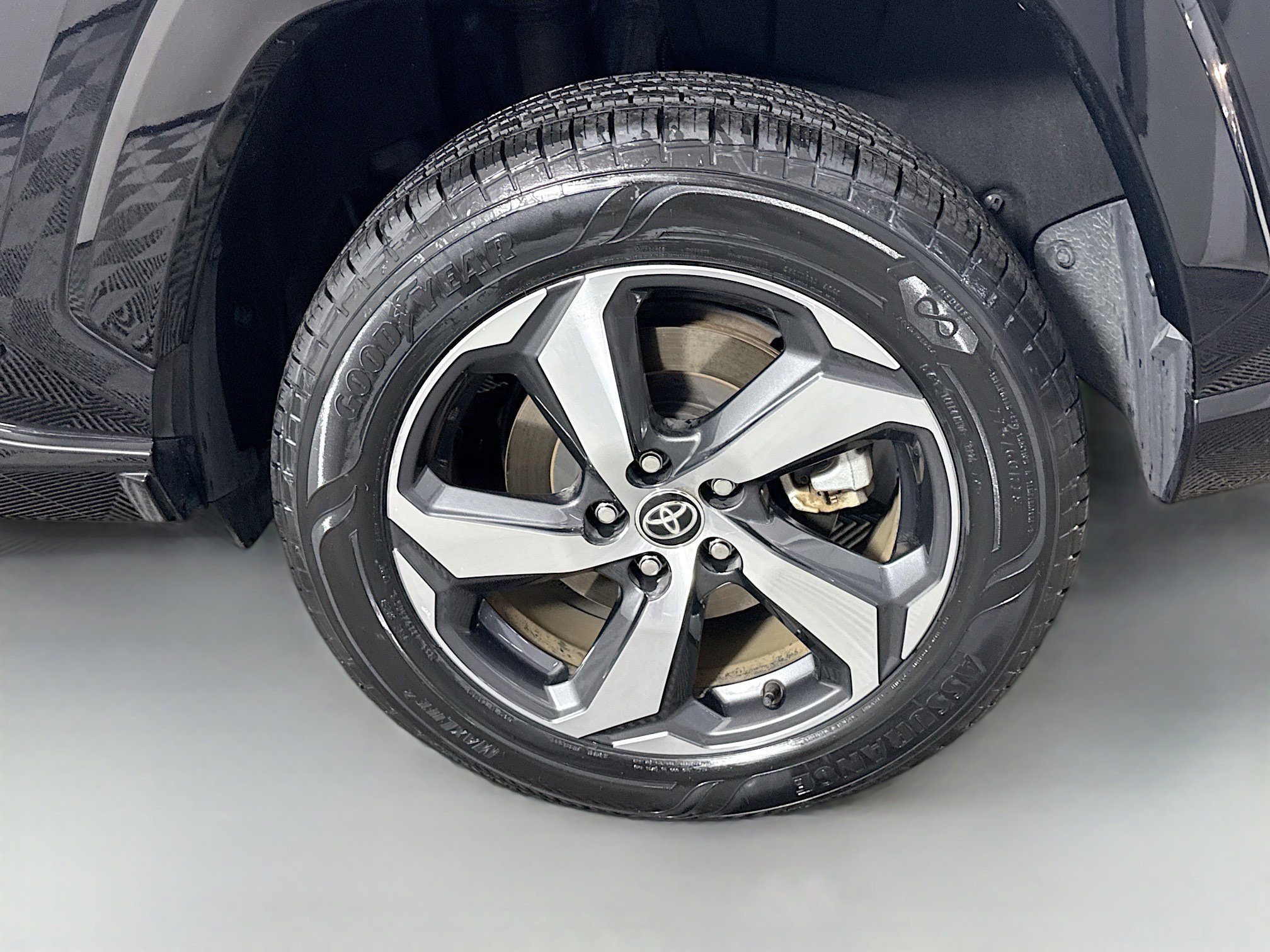 Certified 2025 Toyota RAV4 SE image 30