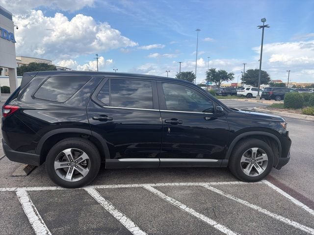Used 2023 Honda Pilot EX-L image 6