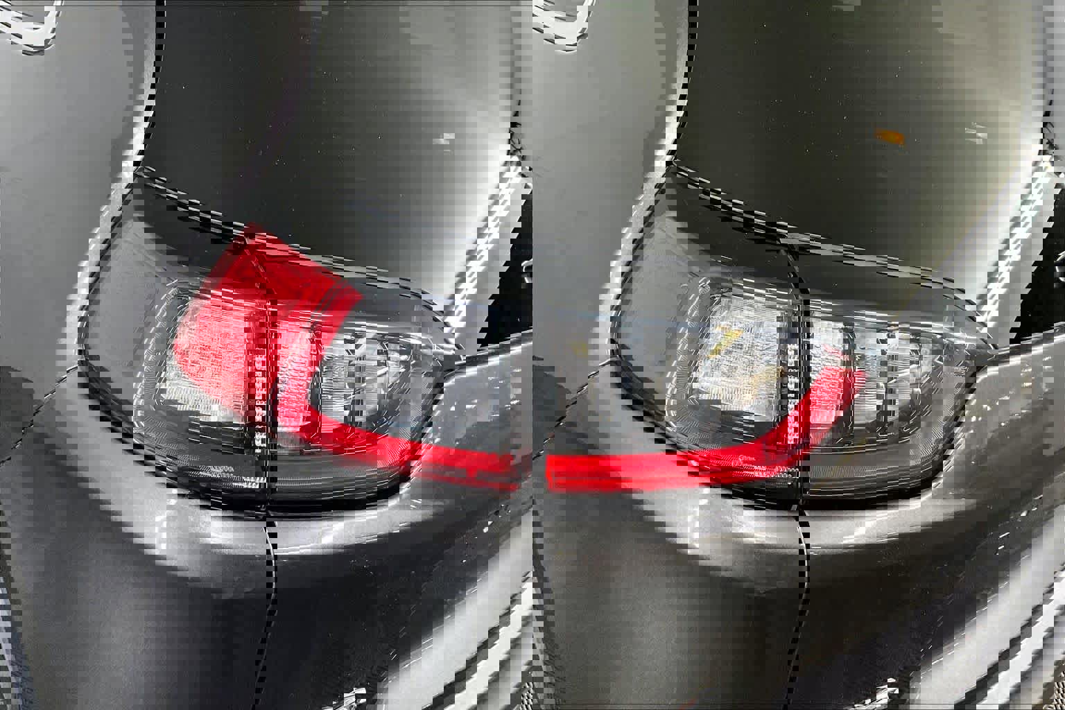 Used 2019 Jeep Cherokee Limited w/ Technology Group AWD/4WD image 27