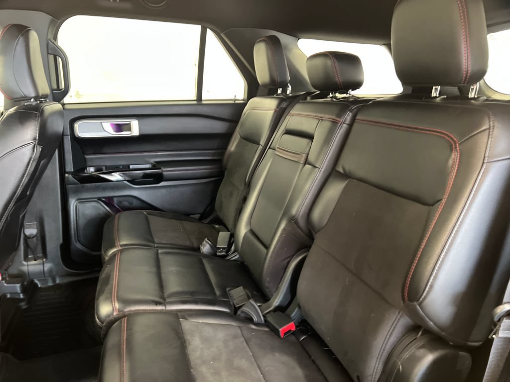 Used 2023 Ford Explorer ST-Line w/ Class IV Trailer Tow Package AWD/4WD image 34