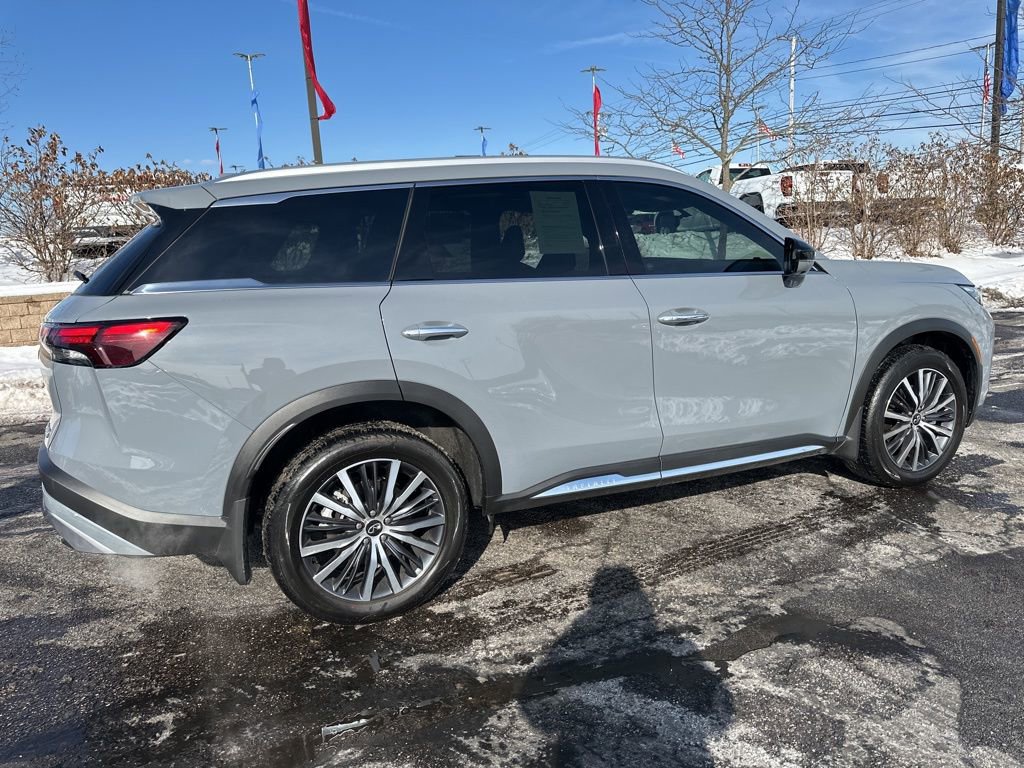 Used 2025 INFINITI QX60 Sensory w/ Vision Package image 15