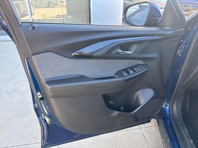 Used 2023 Chevrolet TrailBlazer LT image 23