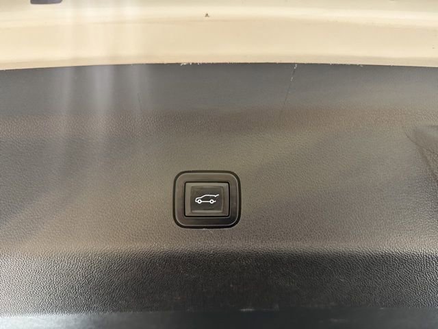 Used 2022 Chevrolet Tahoe RST w/ Luxury Package image 12