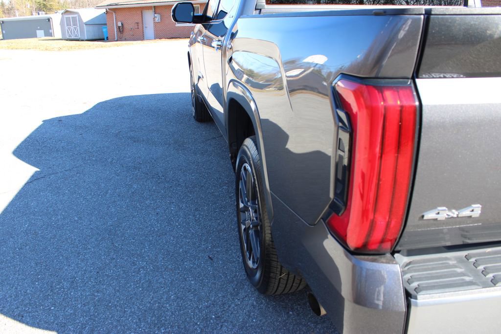 Used 2022 Toyota Tundra Limited image 42