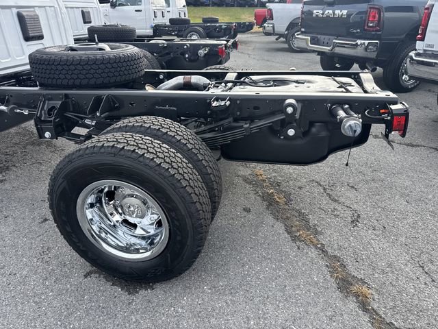New 2026 RAM 3500 Tradesman w/ Chrome Appearance Group A image 9