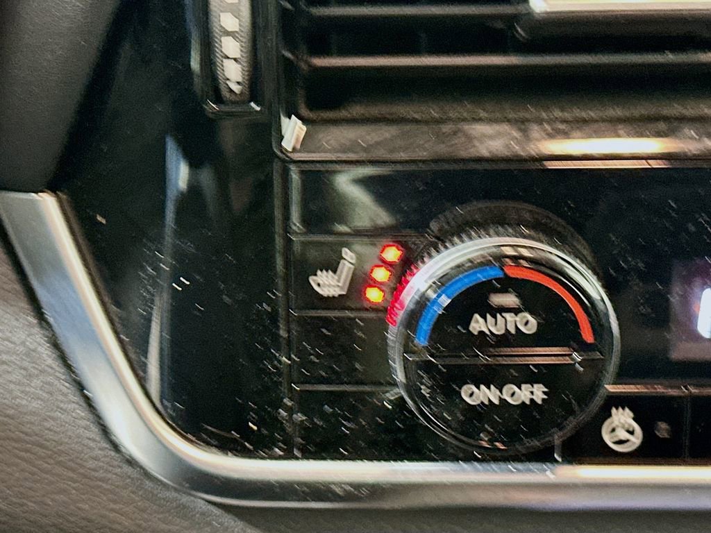 Used 2023 Nissan Rogue Platinum w/ Platinum Premium Package image 19