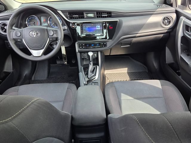 Used 2018 Toyota Corolla LE FWD image 8