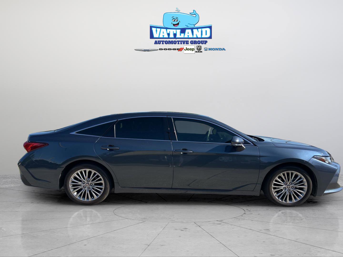 Used 2022 Toyota Avalon Limited w/ Advanced Safety Package image 6