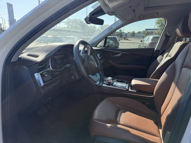 Used 2023 Audi Q7 3.0T Premium Plus w/ Premium Plus Package AWD/4WD image 5