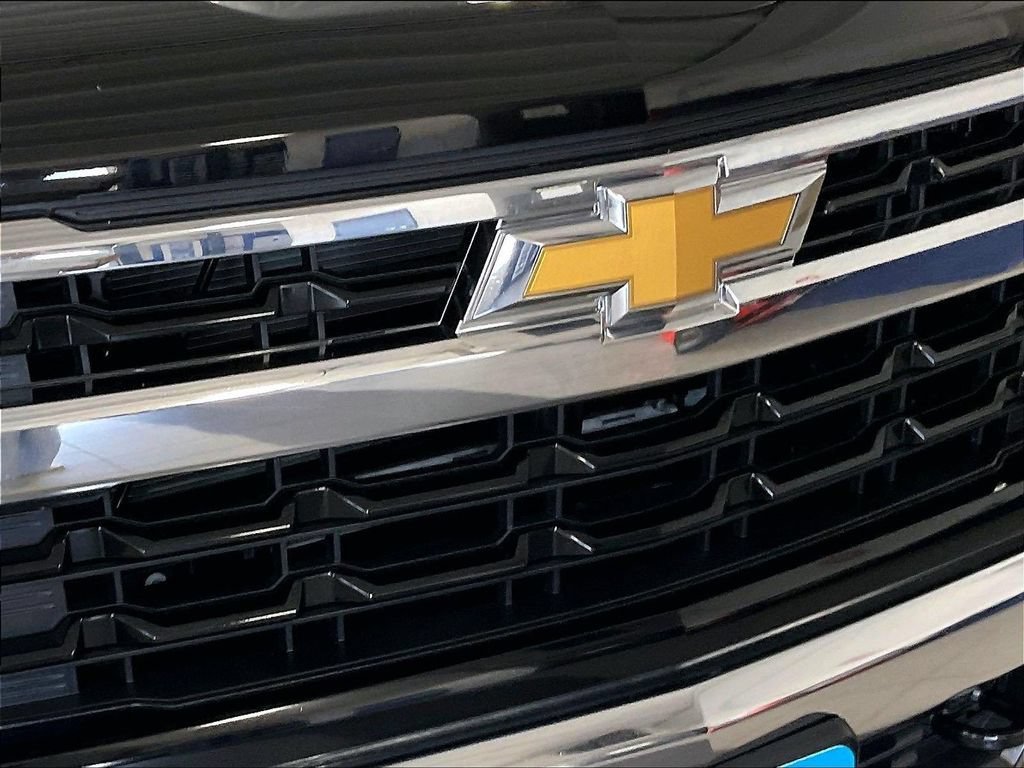 Used 2023 Chevrolet Silverado 1500 LT AWD/4WD image 28