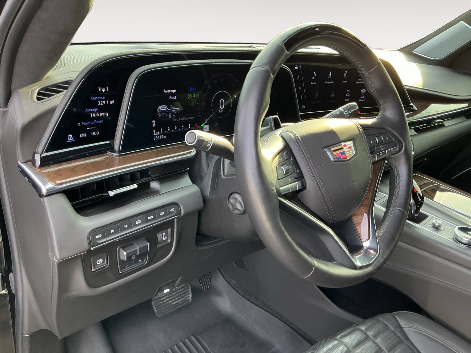 Used 2023 Cadillac Escalade Sport Platinum AWD/4WD image 10