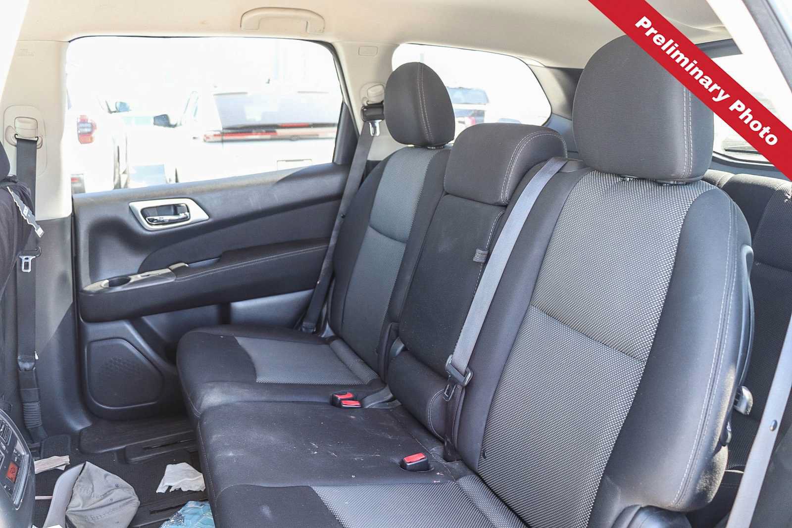 Used 2017 Nissan Pathfinder SV FWD image 15