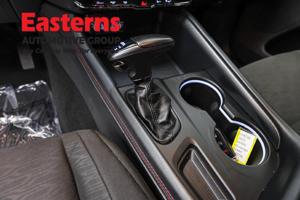 Used 2025 Dodge Durango GT RWD image 14
