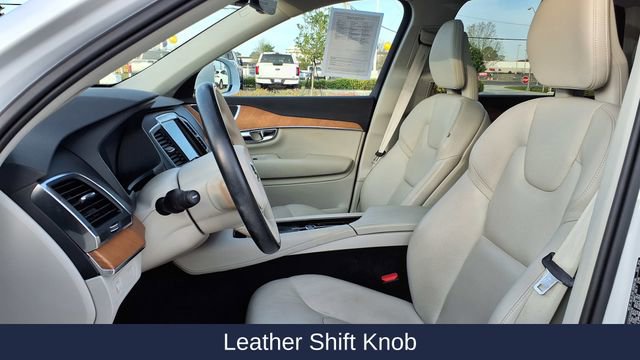 Certified 2021 Volvo XC90 T6 Momentum w/ Climate Package image 17
