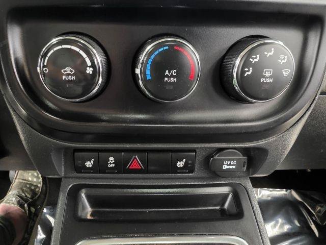 Used 2016 Jeep Patriot High Altitude FWD image 23