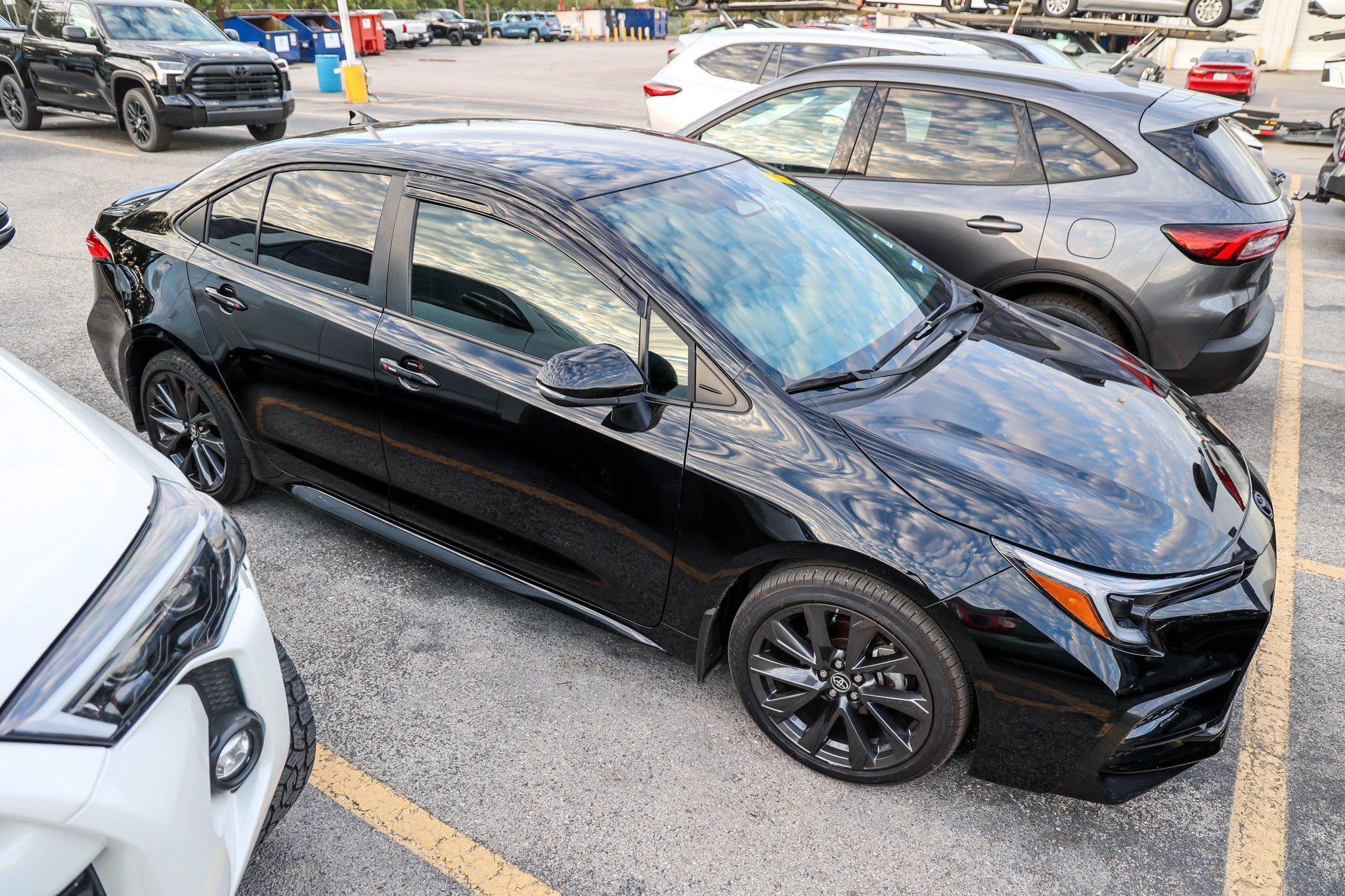 Used 2026 Toyota Corolla SE FWD image 6
