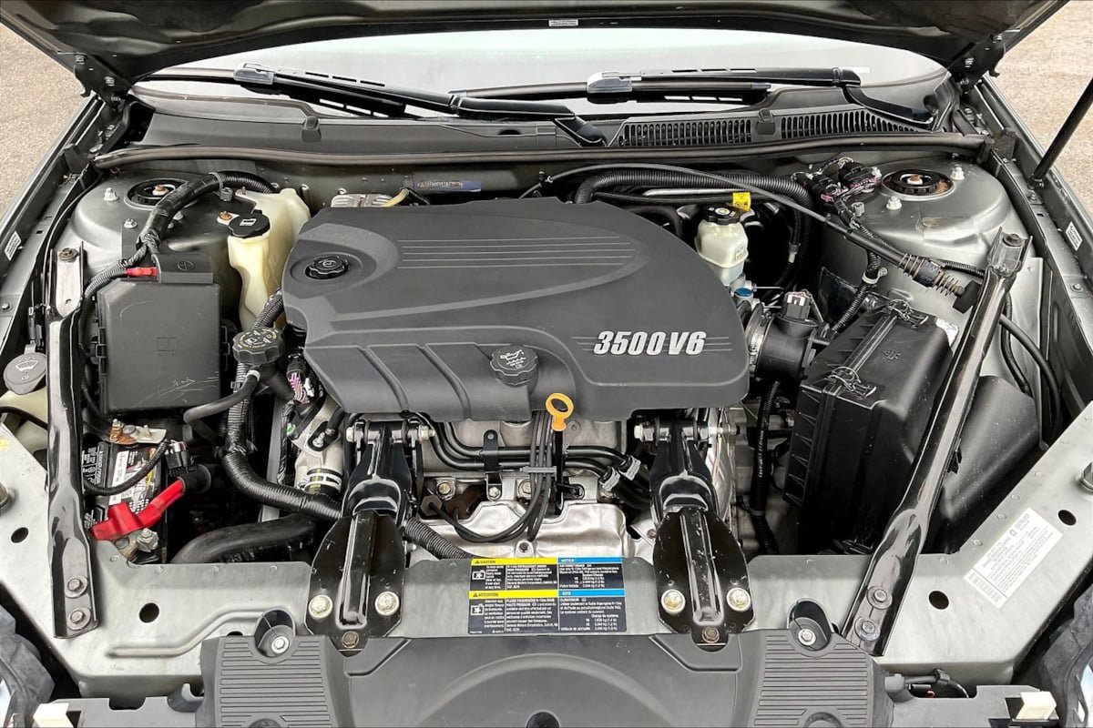 Used 2008 Chevrolet Impala LT FWD image 28