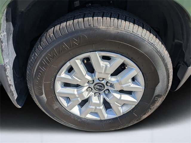 Used 2022 Nissan Frontier SV w/ SV Premium Package image 10