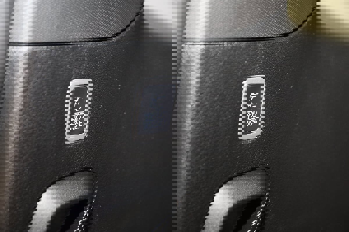 Used 2023 Jeep Grand Cherokee Laredo X image 63