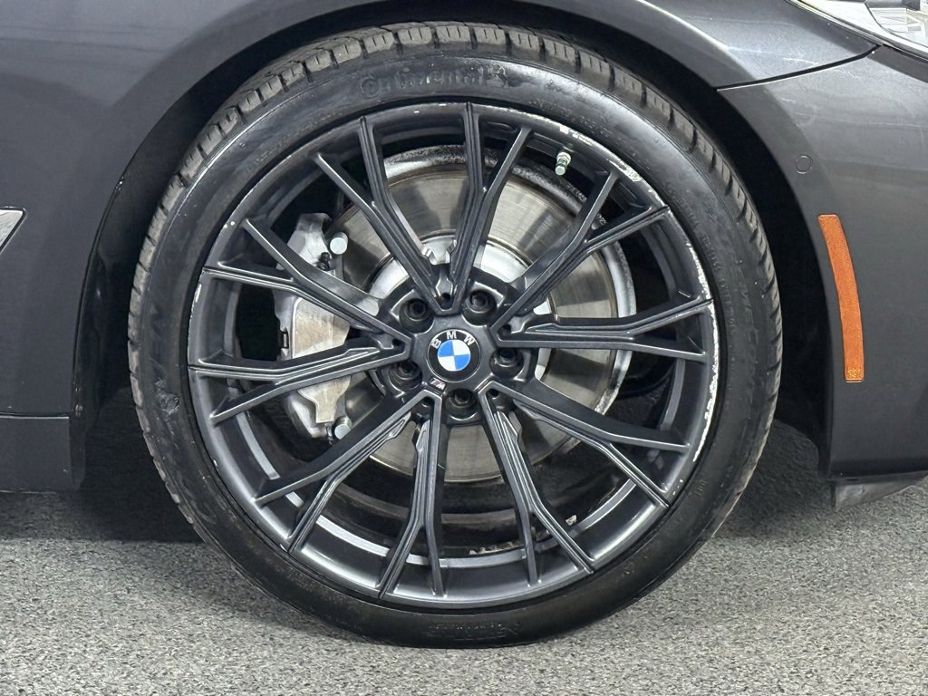 Used 2017 BMW 540i xDrive image 5