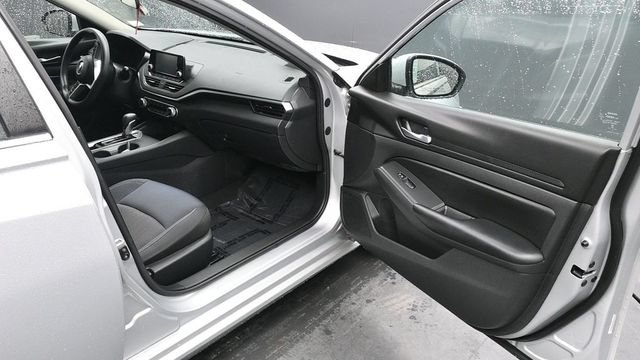 Used 2021 Nissan Altima 2.5 S FWD image 12