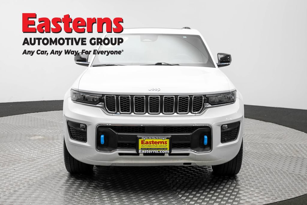 Used 2022 Jeep Grand Cherokee Overland AWD/4WD image 2