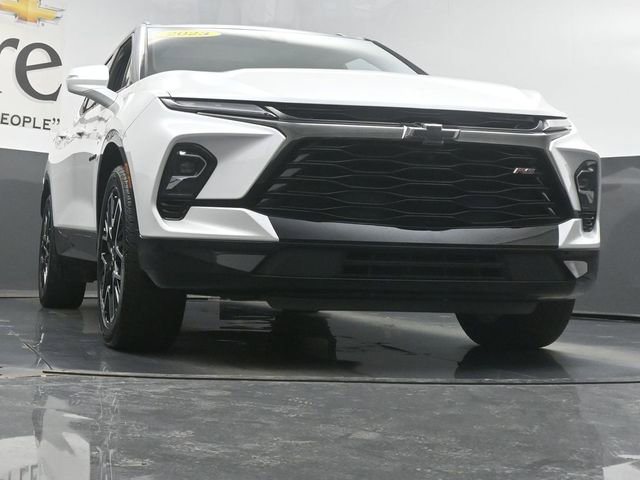 Used 2023 Chevrolet Blazer RS w/ Driver Confidence II Package image 3